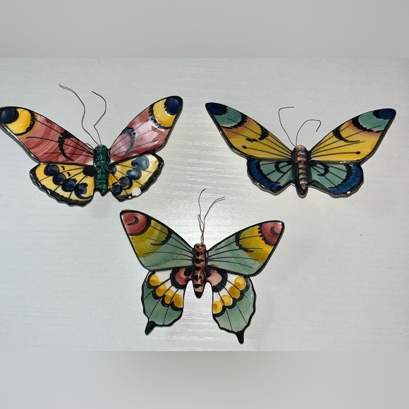 Vintage Anfara Portugal Hand Painted Portugese Ceramic Butterflies Trio Set - Picture 5 of 6